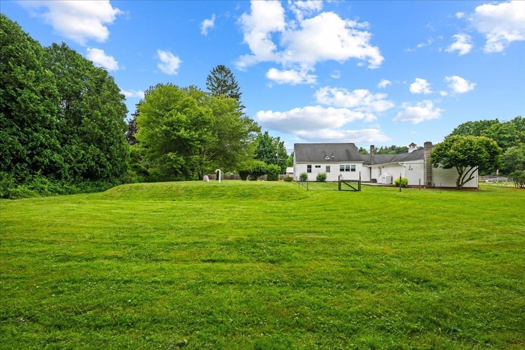 2 Adams Dr, Brimfield, MA Photo #30
