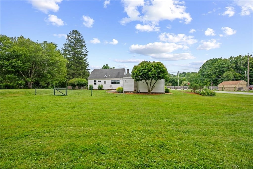 2 Adams Dr, Brimfield, MA Photo #27