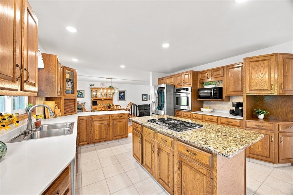 54 Blueberry Rdg, Westfield, MA, 54 Blueberry Rdg, Westfield, MA Photo #18
