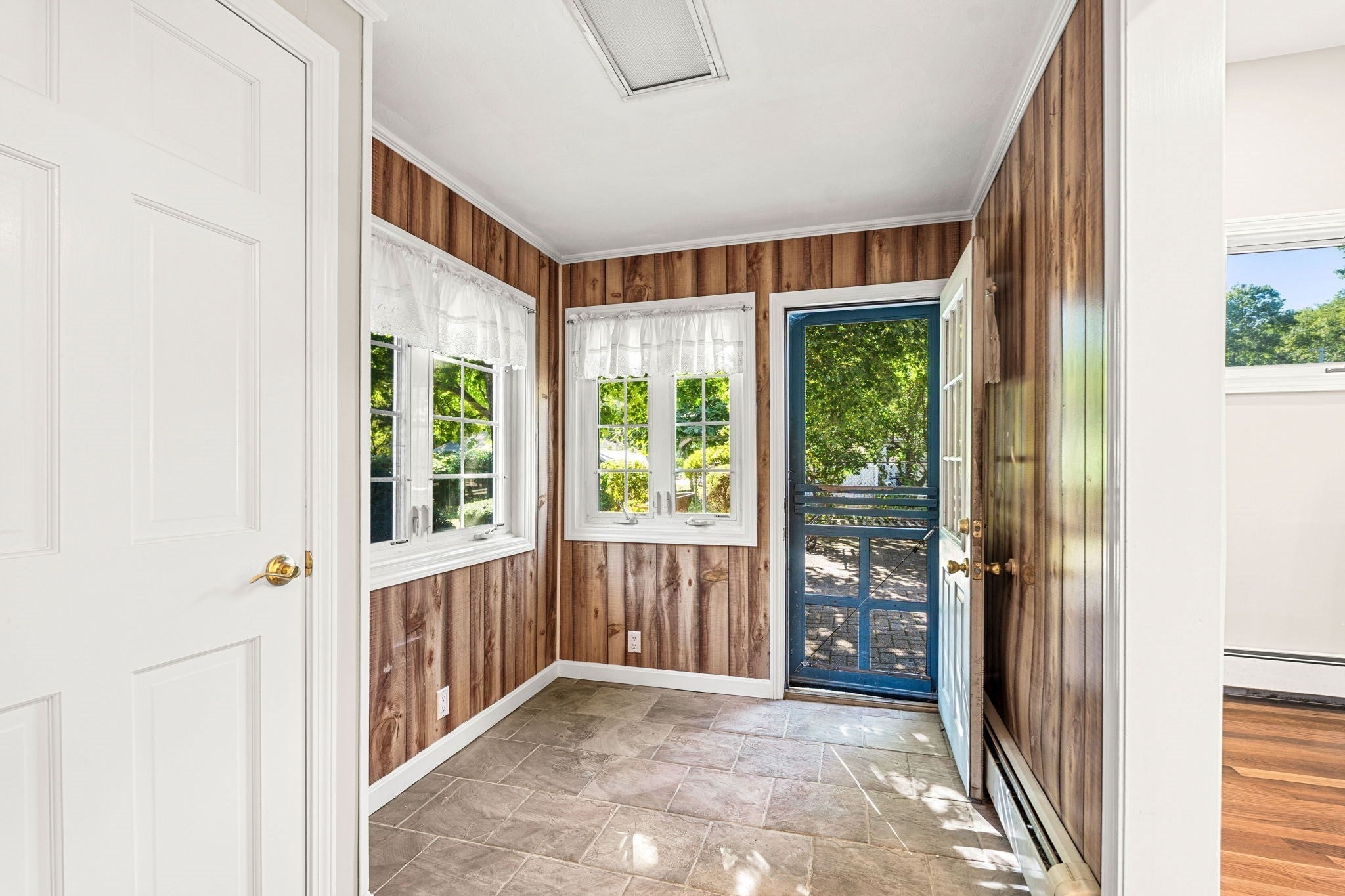 233 Lakeshore Dr, Wayland, MA, 233 Lakeshore Dr, Wayland, MA Photo #23