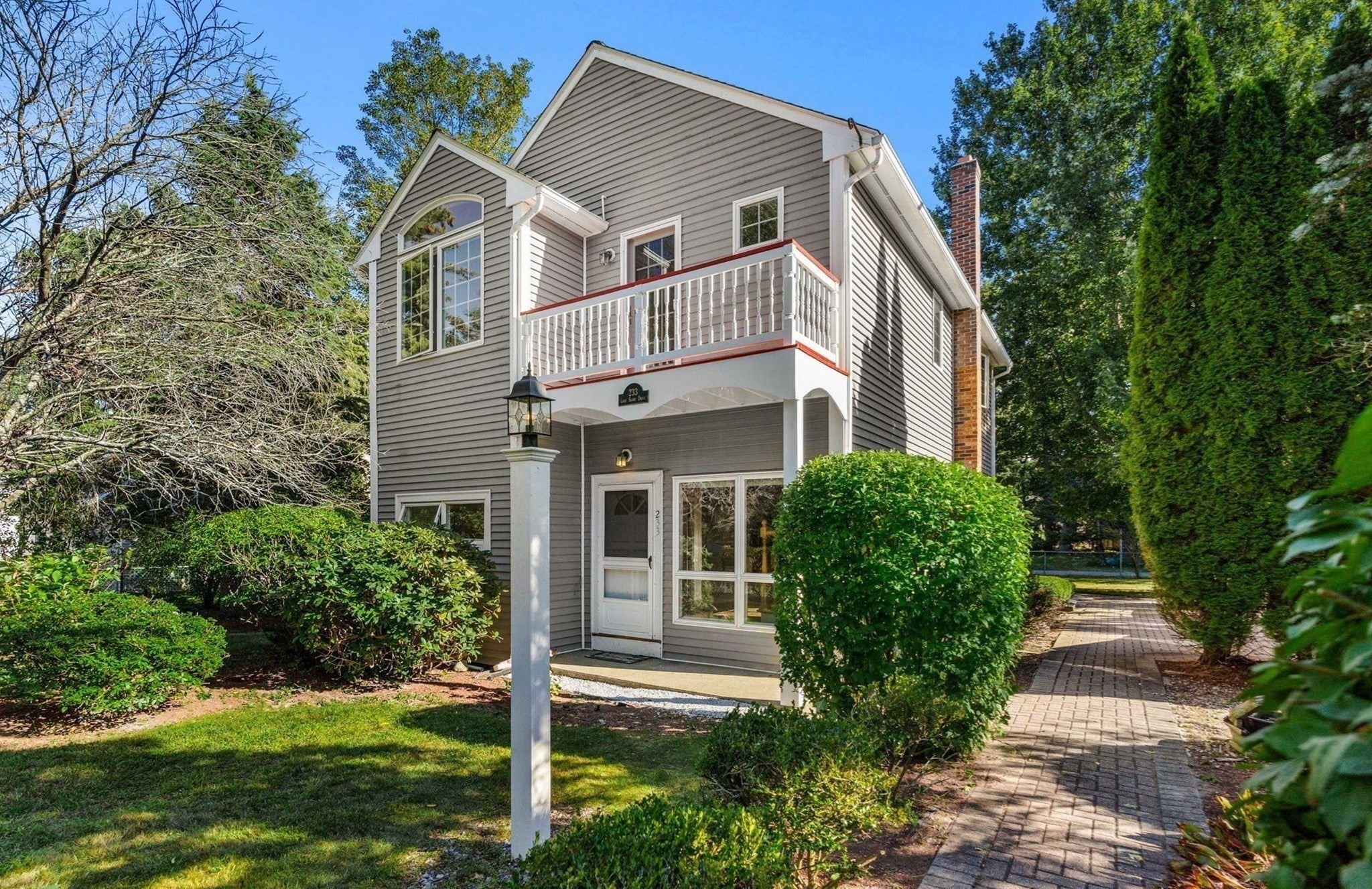 Photo of 233 Lakeshore Dr, Wayland, MA