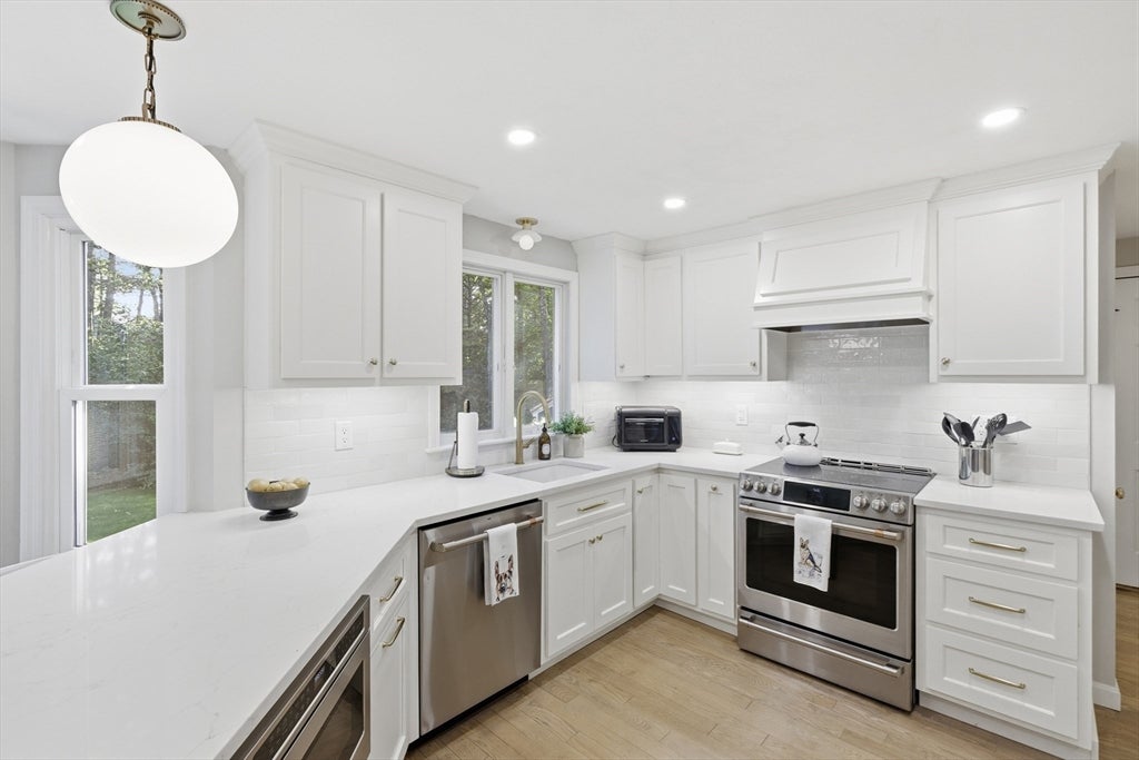 2 Harley Ln, Foxboro, MA, 2 Harley Ln, Foxboro, MA Photo #12