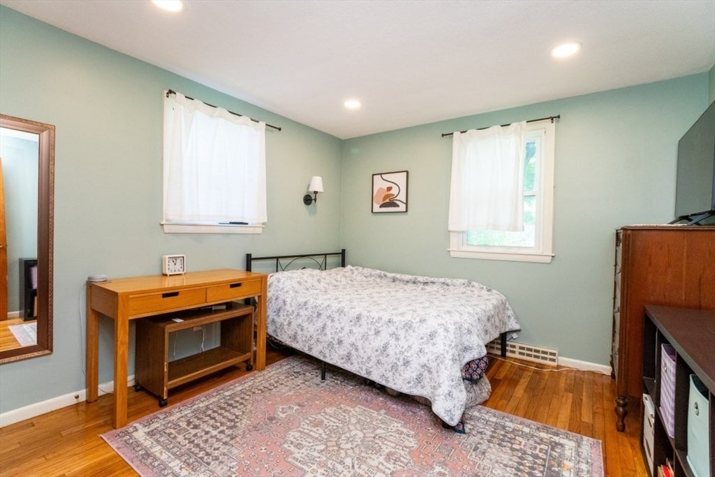 96 Crestwood Ln, Marlborough, MA Photo #11