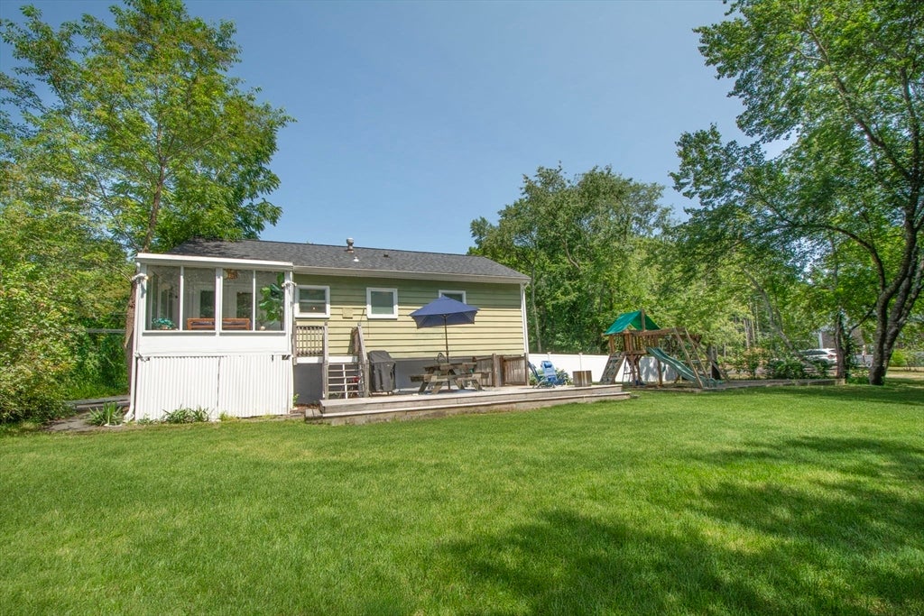 37 Pleasant Street