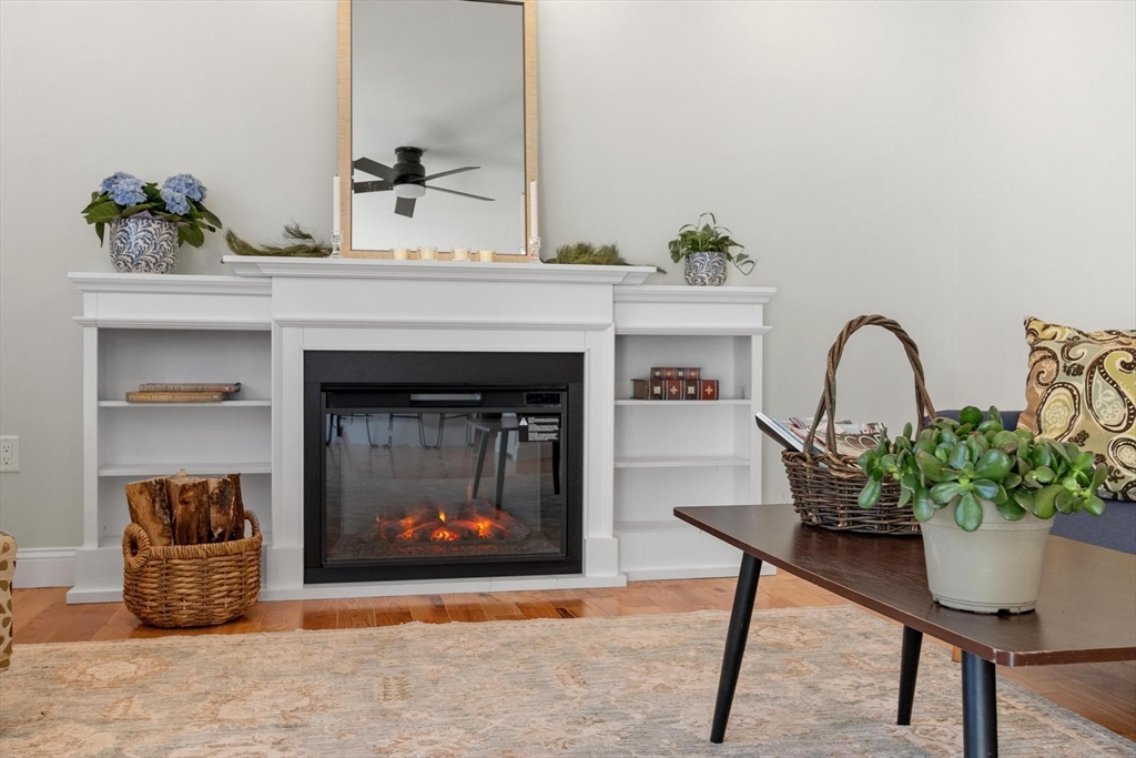 72 Cottage Lane -  (2fam)