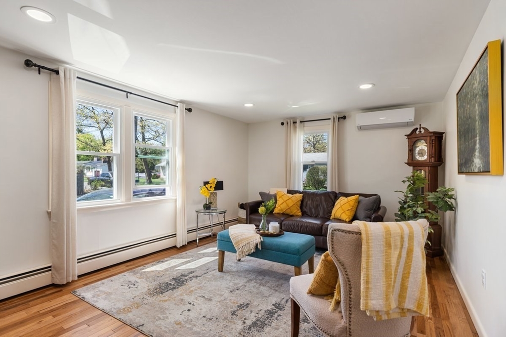 6 Gassett Rd