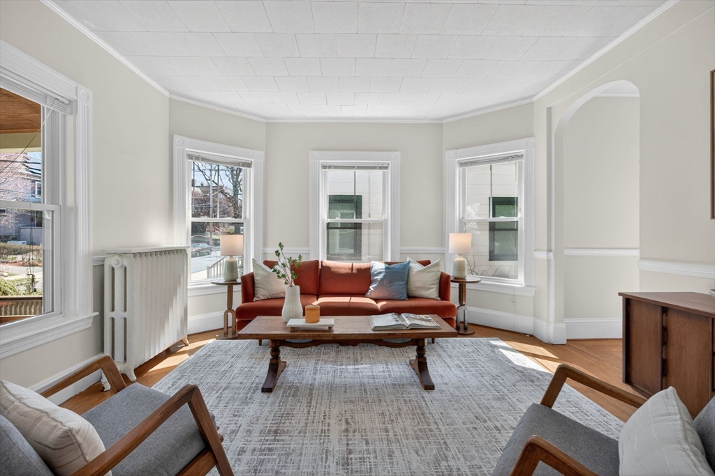 128 Rowe St