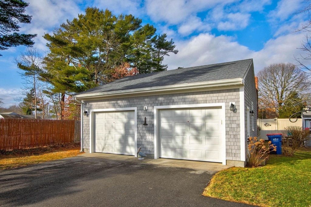 19 Datewood St