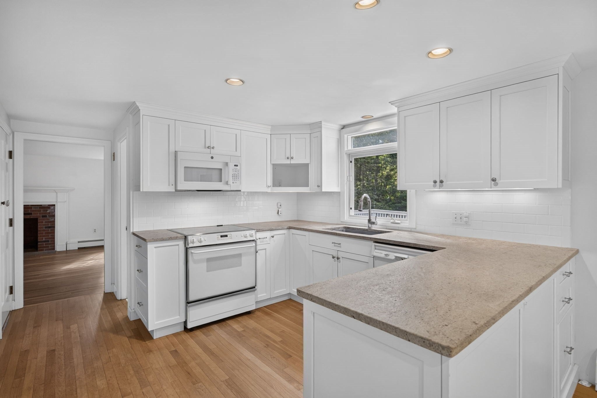32 Greengate Rd, Falmouth, MA, 32 Greengate Rd, Falmouth, MA Photo #5