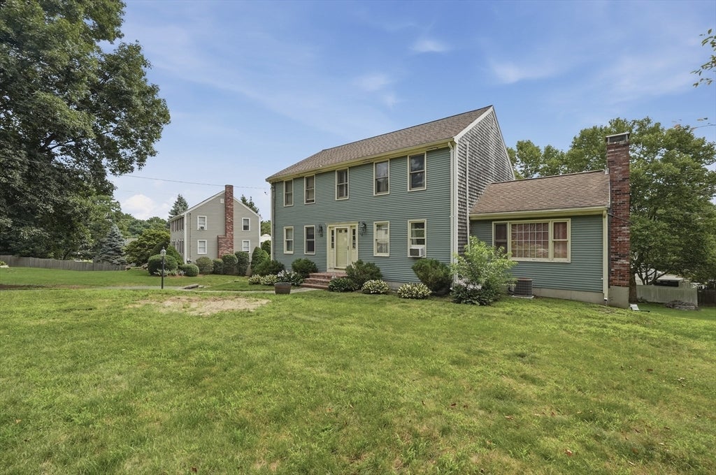 50 Conant St