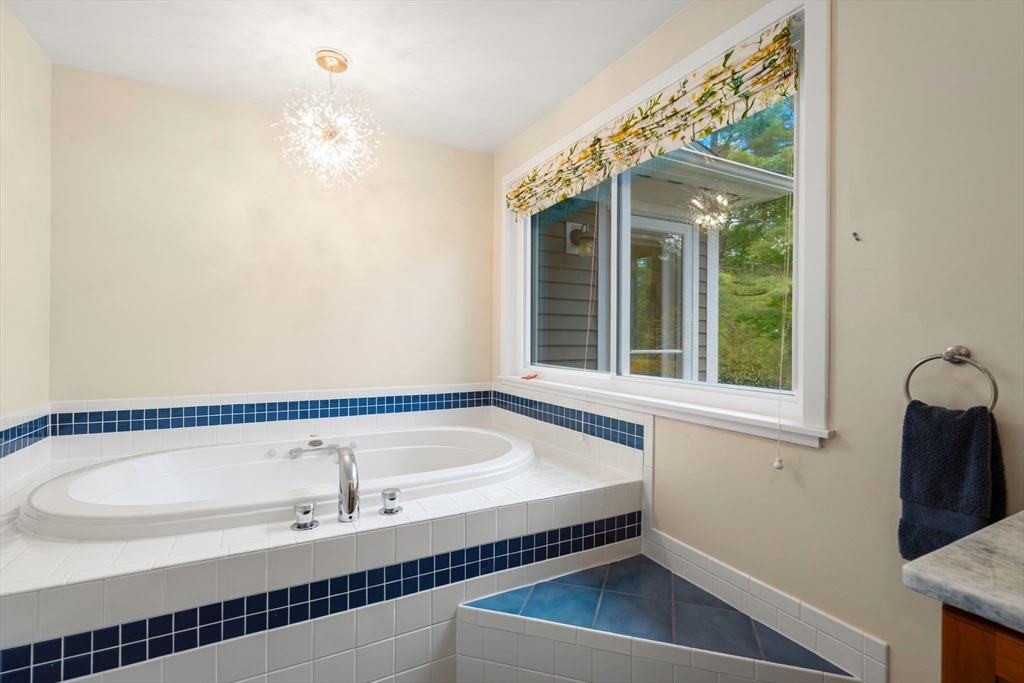 28 Brooks RD, Wayland, MA Photo #27