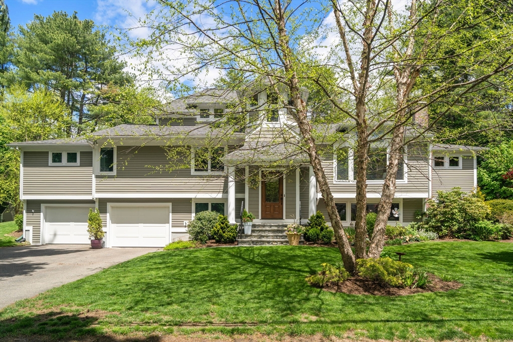 28 Brooks RD, Wayland, MA Photo #2