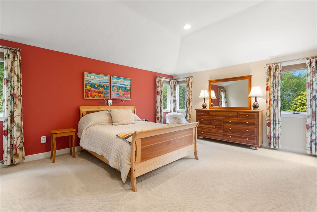 28 Brooks RD, Wayland, MA Photo #23