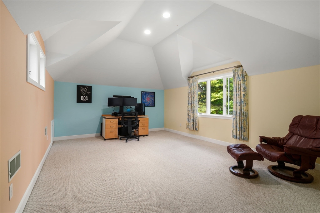 28 Brooks RD, Wayland, MA Photo #28