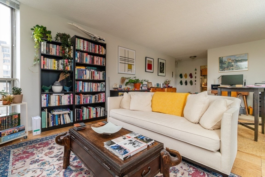 77 Pond Ave. 612
