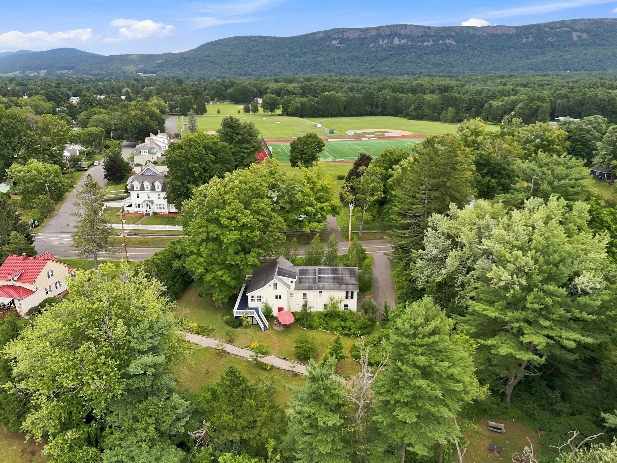 143 Park St, Easthampton, MA, 143 Park St, Easthampton, MA Photo #2
