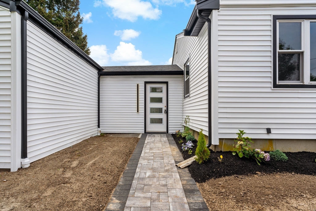 23 Donna St