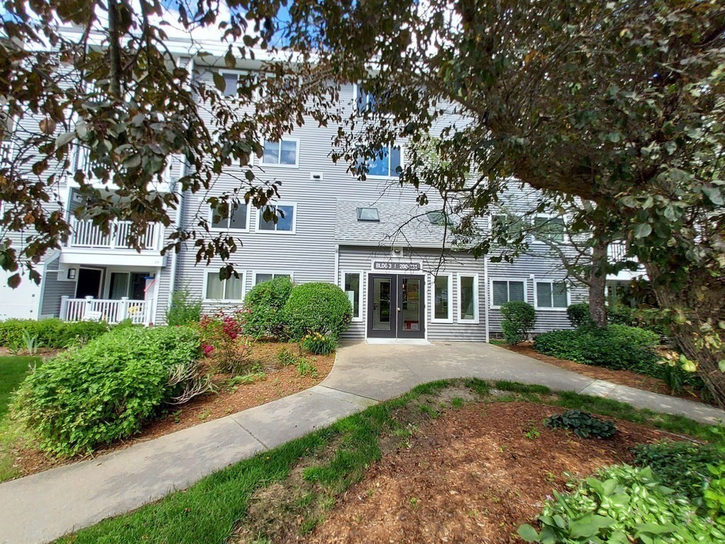 255 North Road 230