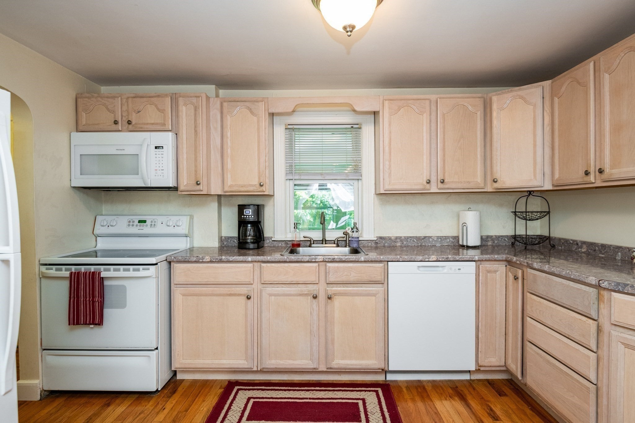 31 Eustis St, Saugus, MA, 31 Eustis St, Saugus, MA Photo #17