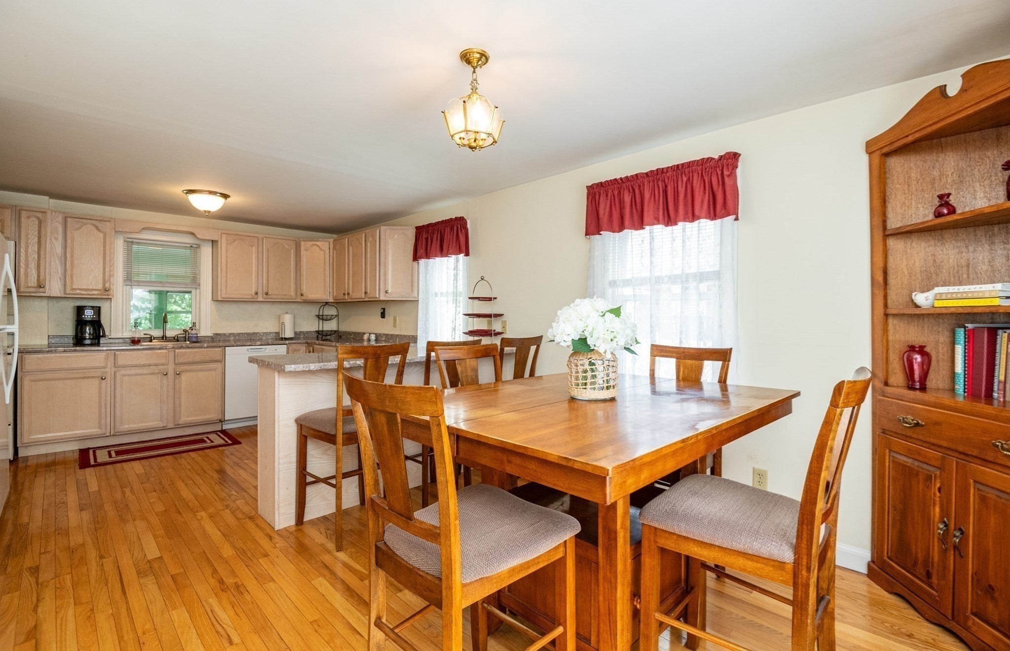 31 Eustis St, Saugus, MA, 31 Eustis St, Saugus, MA Photo #12