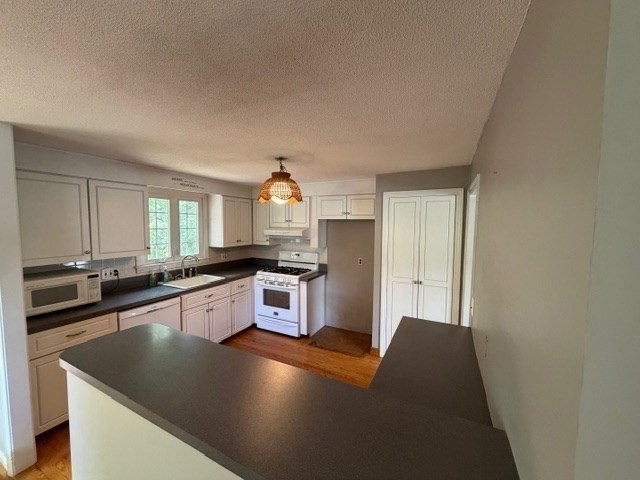 15 Frances Rd