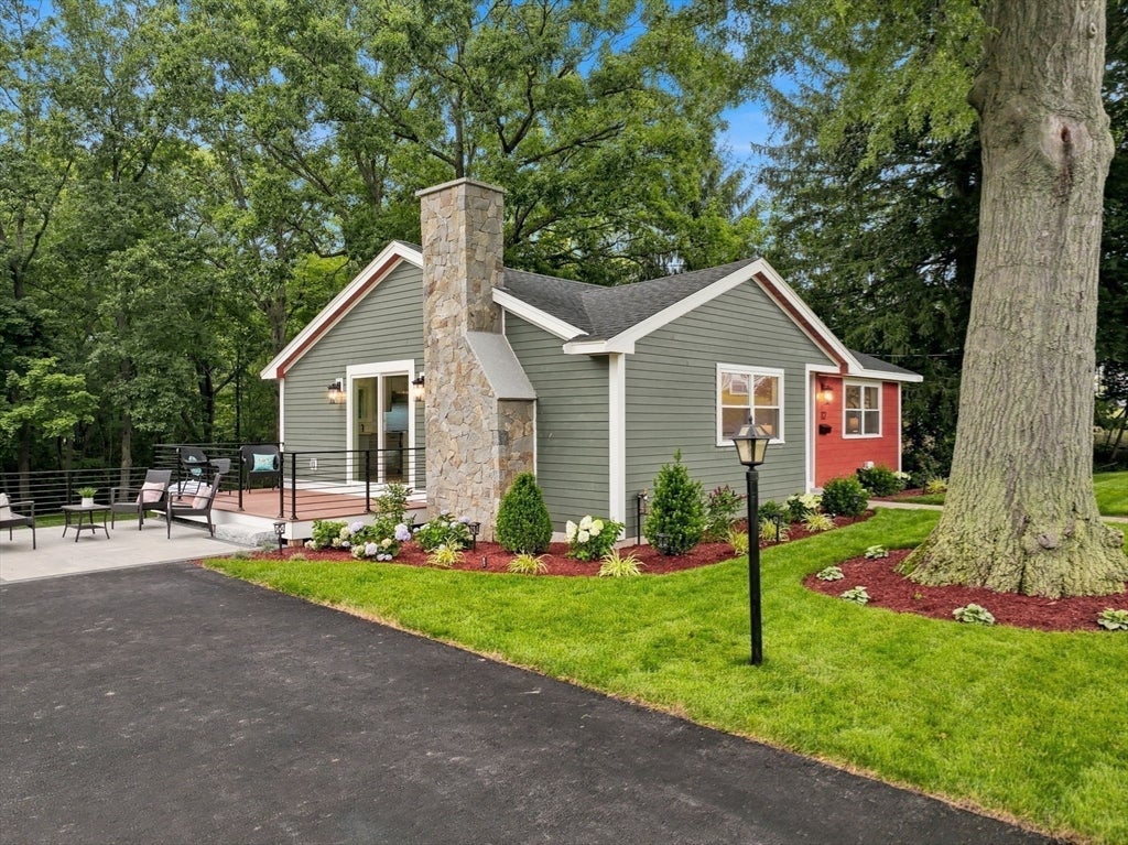 12 Burley Farm Rd