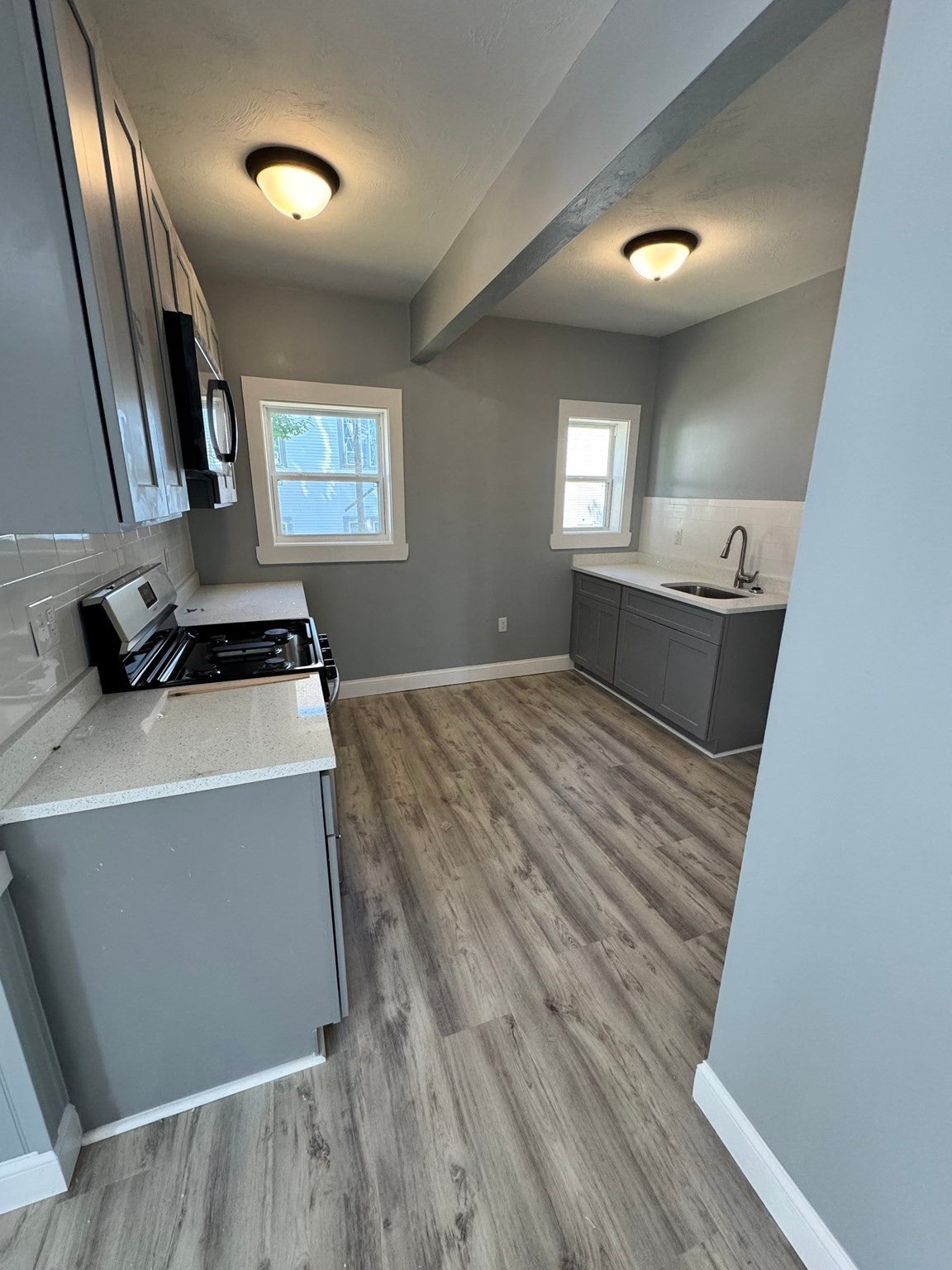 Photo of 1461 Pleasant Street, New Bedford, MA