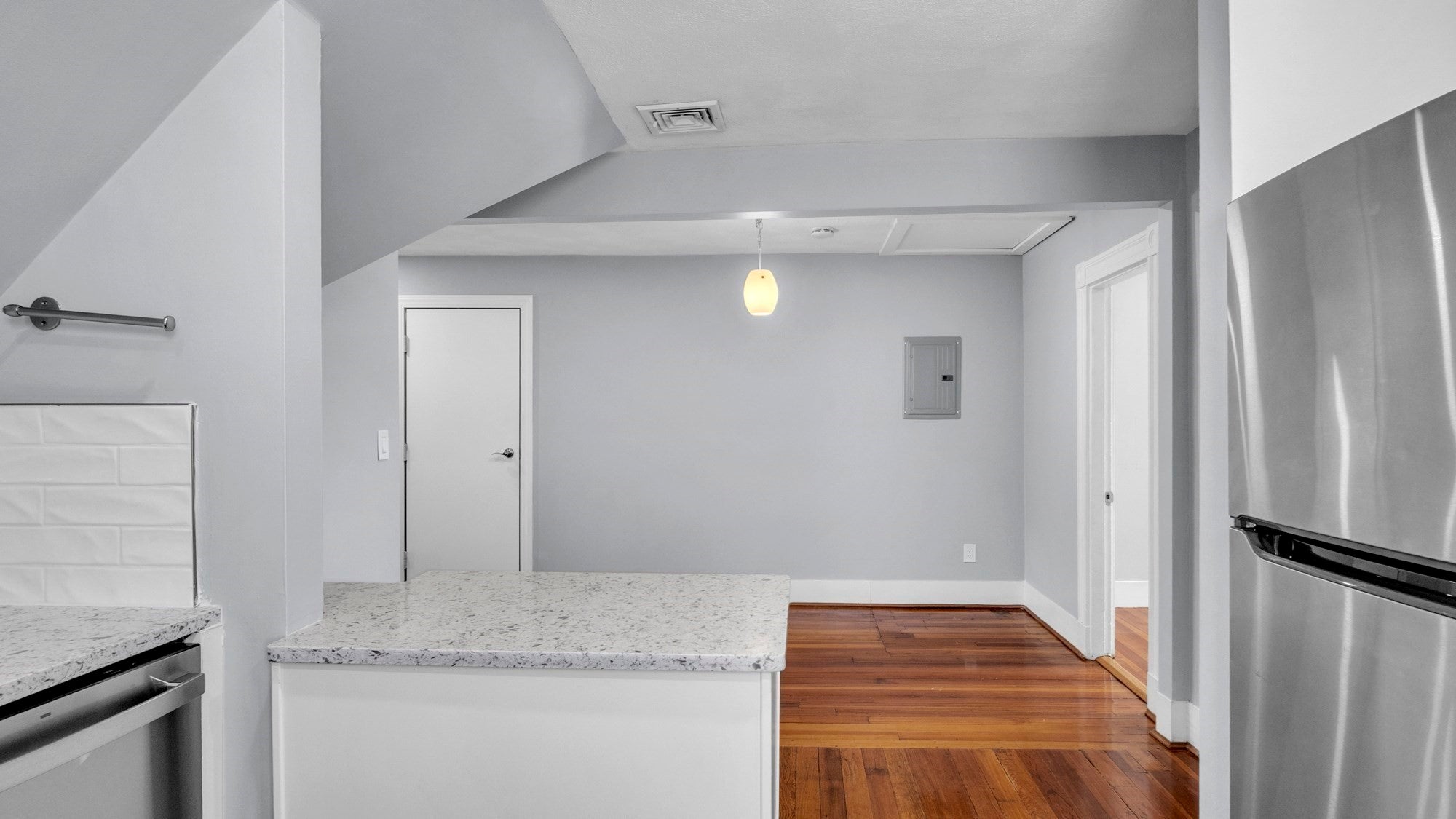 90 Cypress St 2