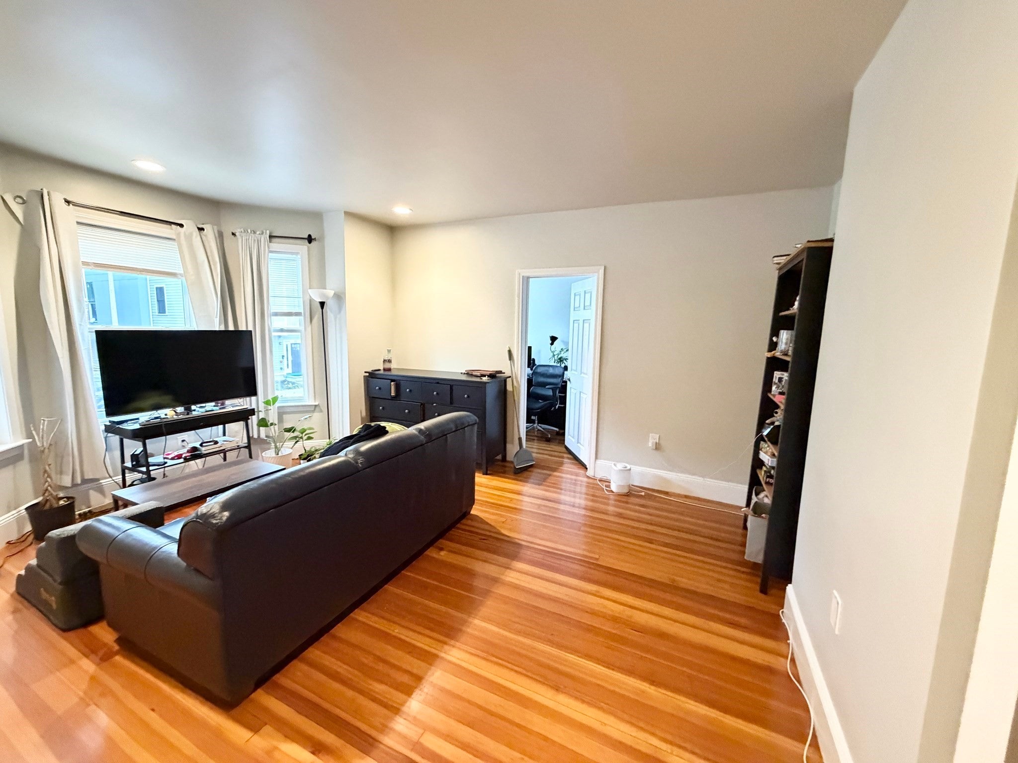 11 Glenway St #1, Boston, MA Photo #3