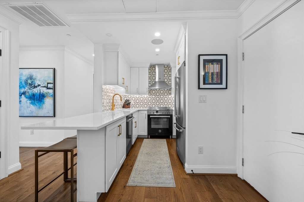 75 Clarendon St 505