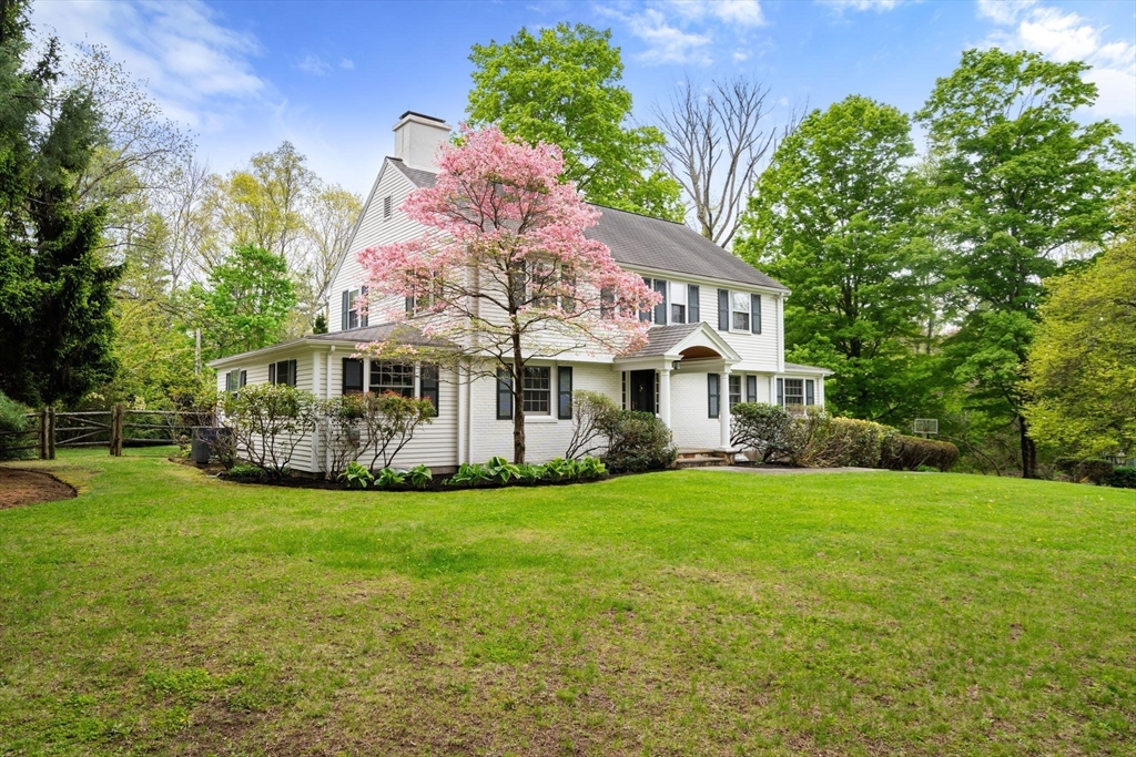 12 Greystone Road, Dover, MA Photo #2