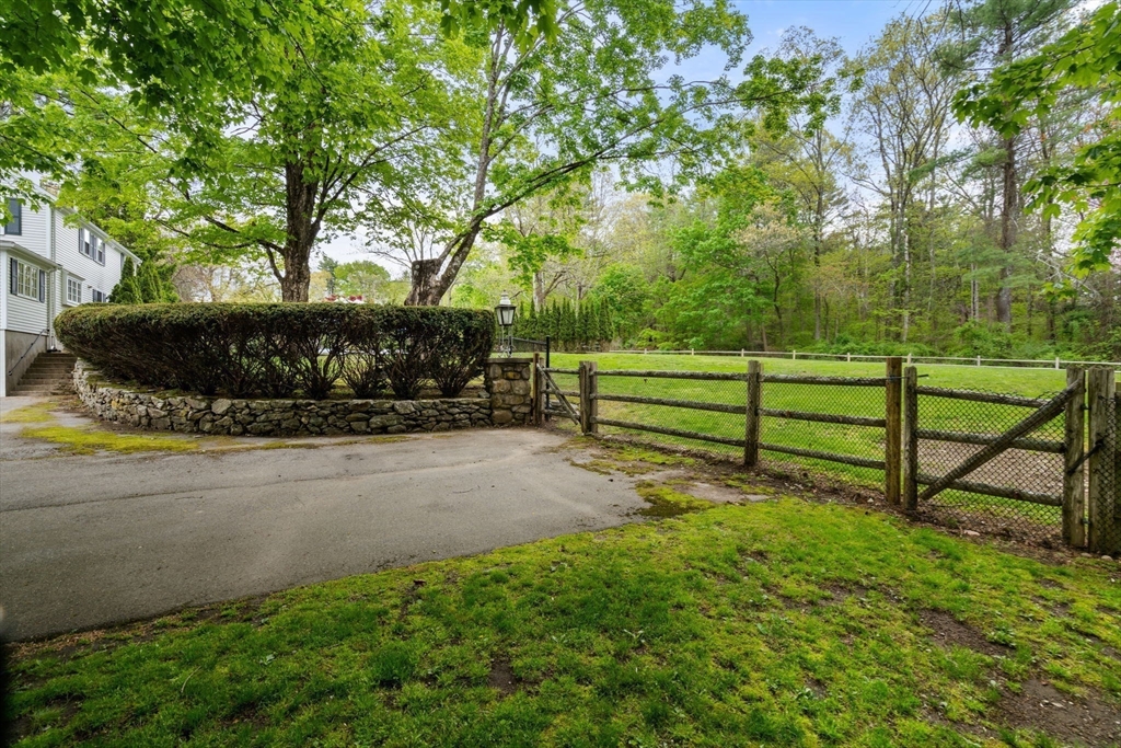12 Greystone Road, Dover, MA Photo #27