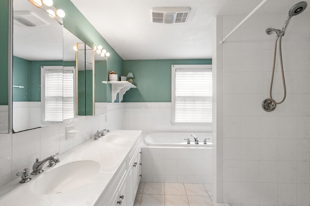 12 Greystone Road, Dover, MA Photo #15