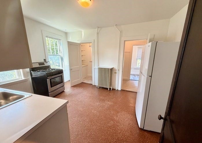 92 Oak Ave #1, Belmont, MA, 92 Oak Ave #1, Belmont, MA Photo #7
