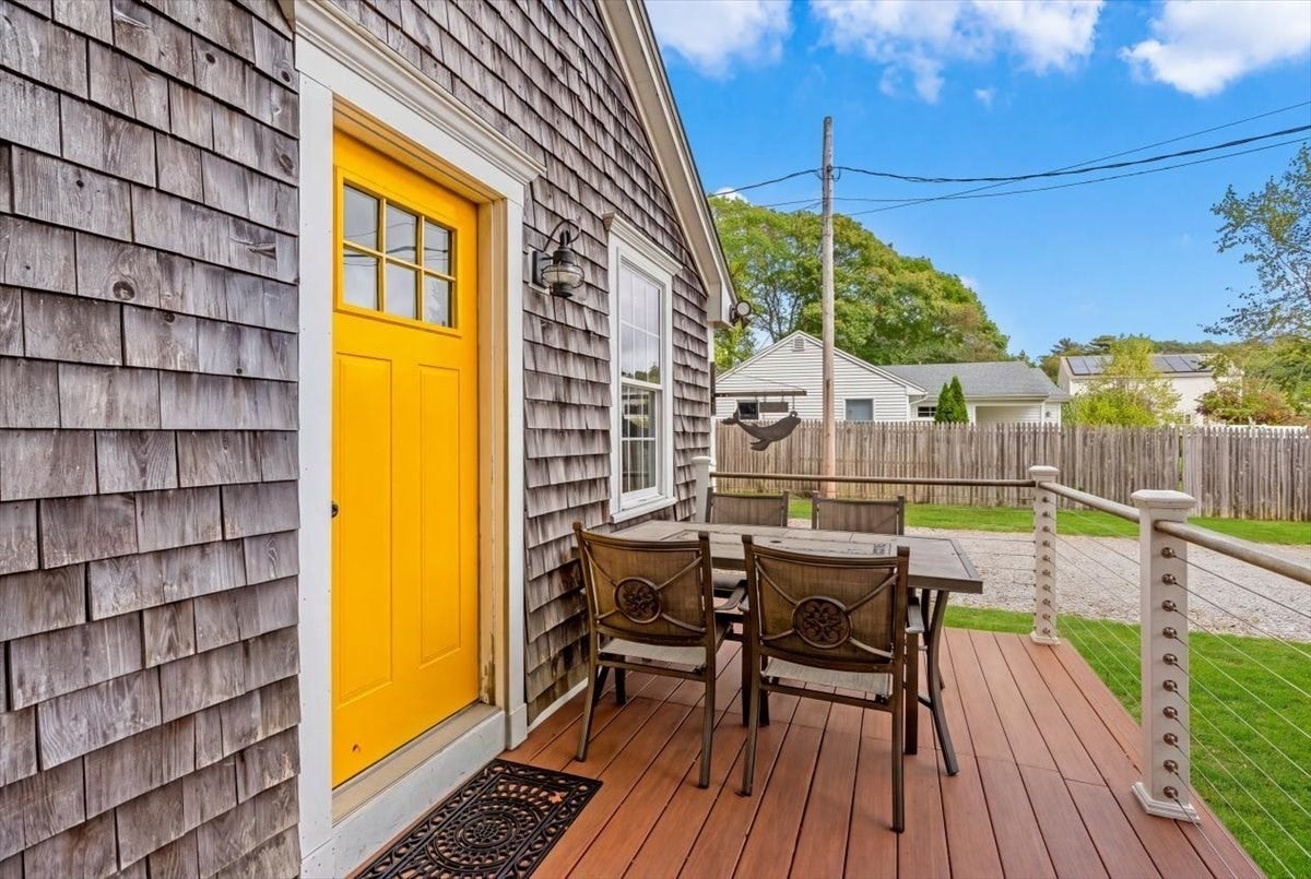 14 Sullivan Ave, Plymouth, MA Photo #16