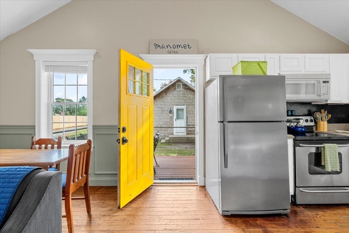 14 Sullivan Ave, Plymouth, MA Photo #15