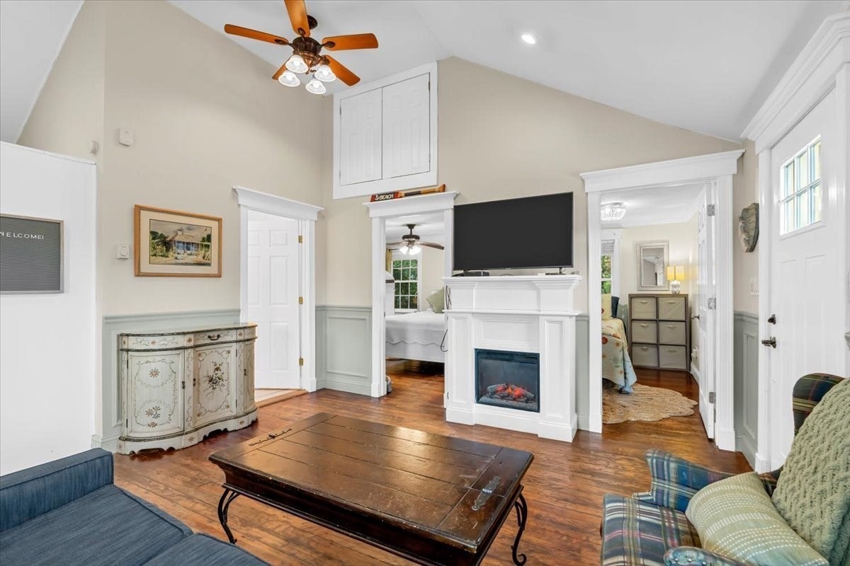 14 Sullivan Ave, Plymouth, MA Photo #6