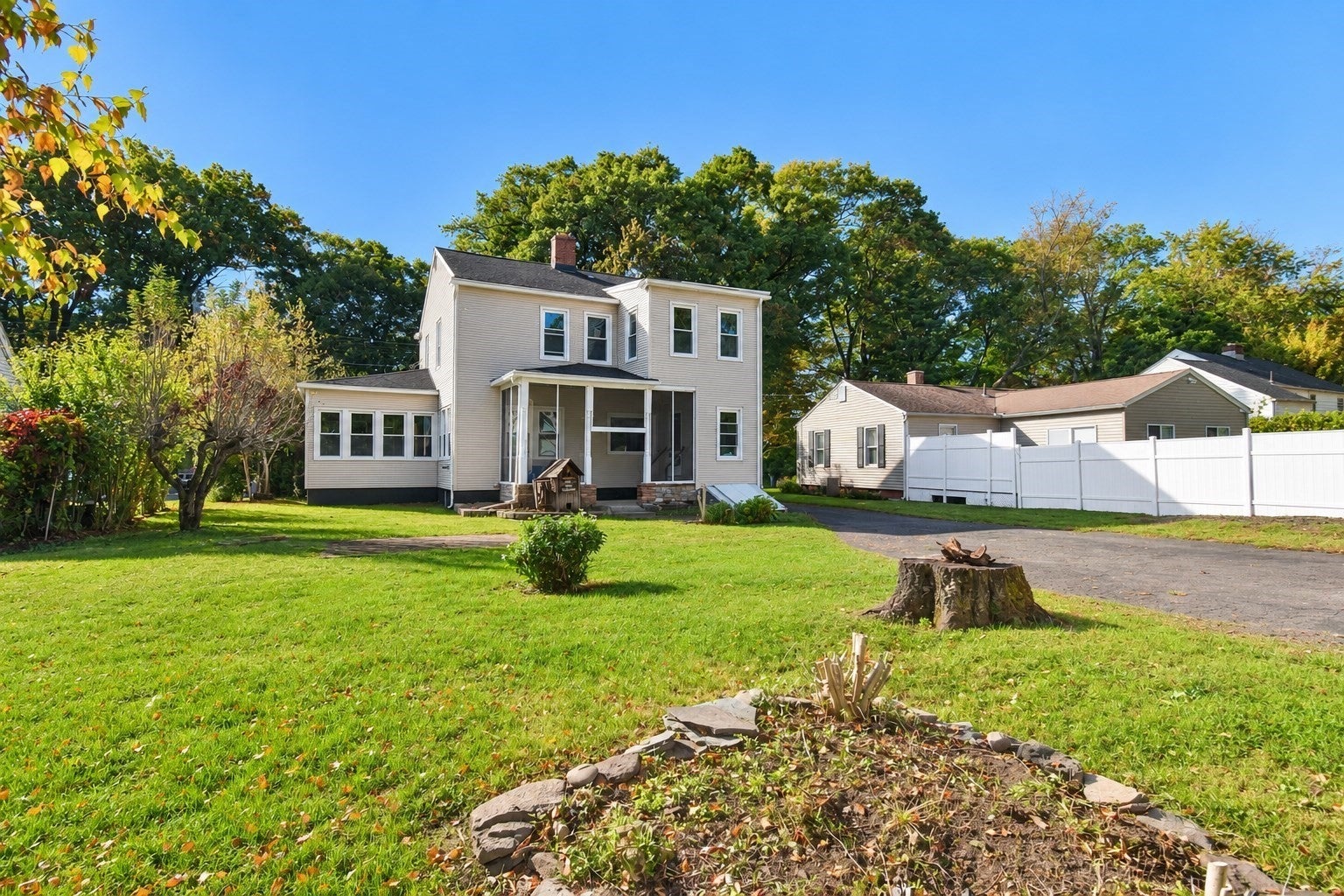 60 Worthy Ave, West Springfield, MA Photo #2