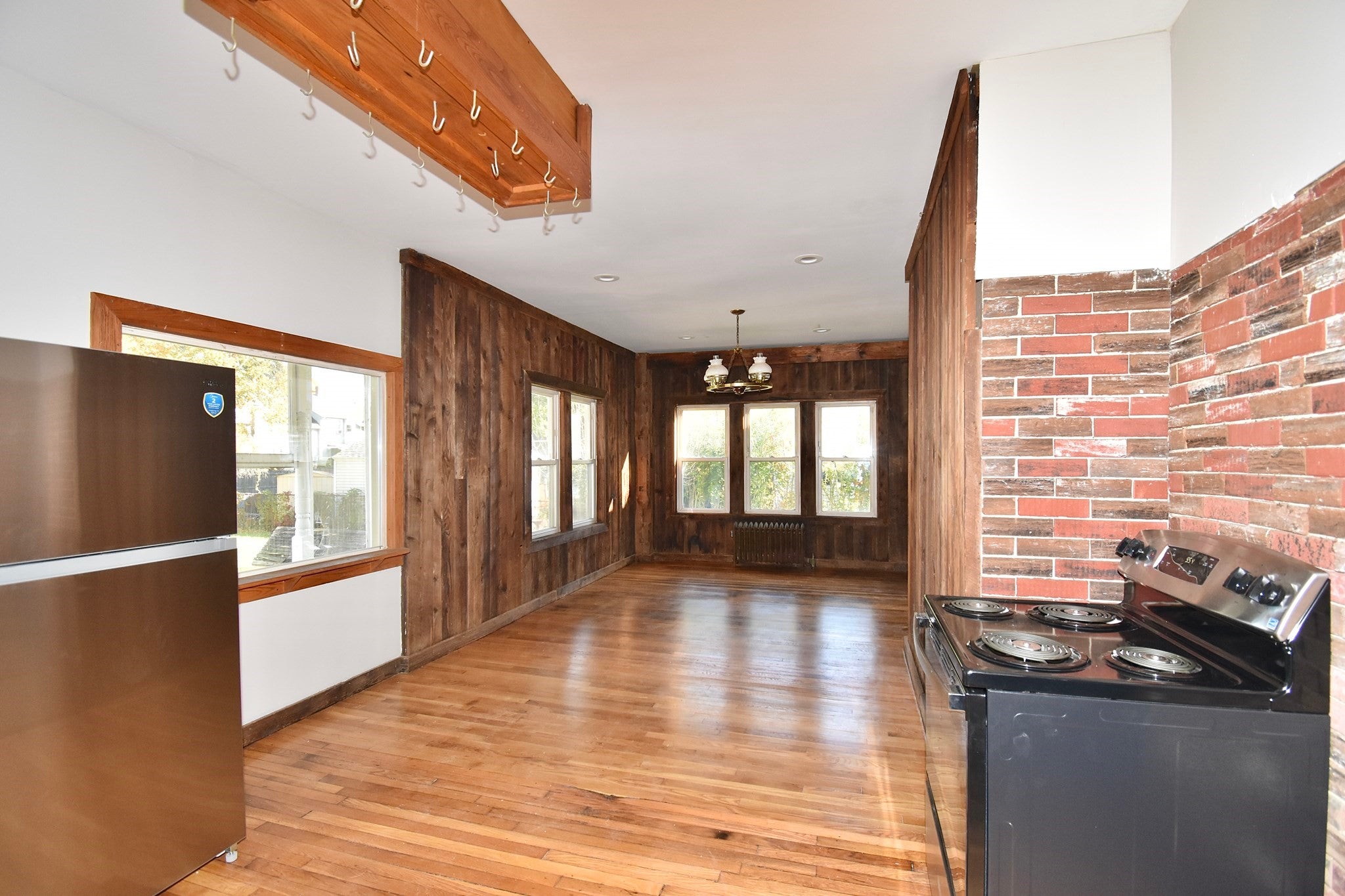 60 Worthy Ave, West Springfield, MA Photo #8