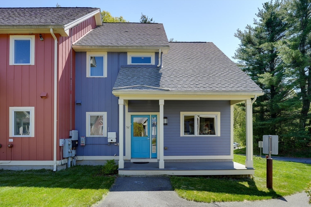 52 Village Ct 52