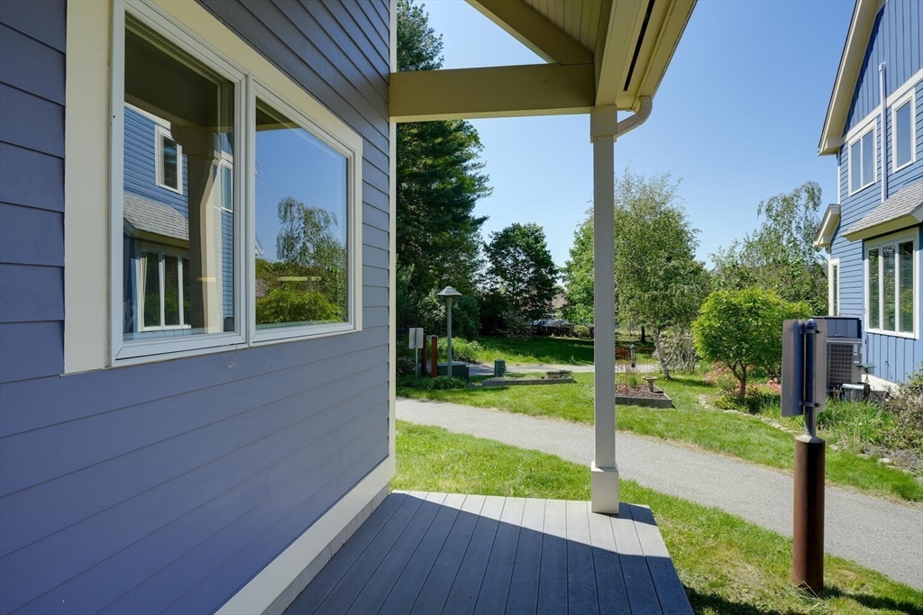 52 Village Ct 52