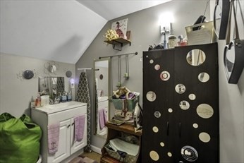 124-126 Westford Cir