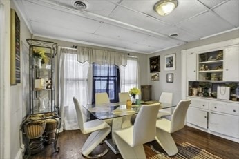 124-126 Westford Cir