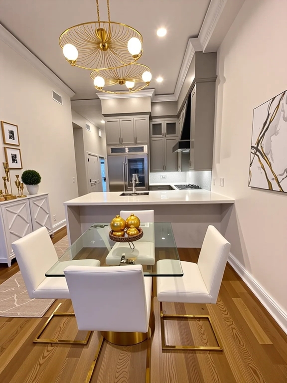 288 Commonwealth Ave 1