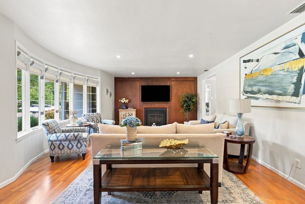131 Prynnwood Rd, Longmeadow, MA, 131 Prynnwood Rd, Longmeadow, MA Photo #17