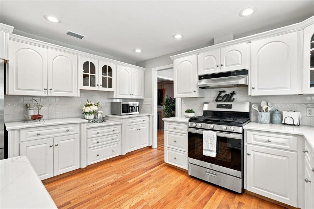 131 Prynnwood Rd, Longmeadow, MA, 131 Prynnwood Rd, Longmeadow, MA Photo #7
