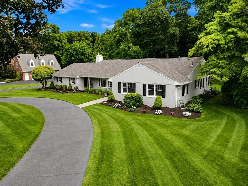 Photo of 131 Prynnwood Rd, Longmeadow, MA