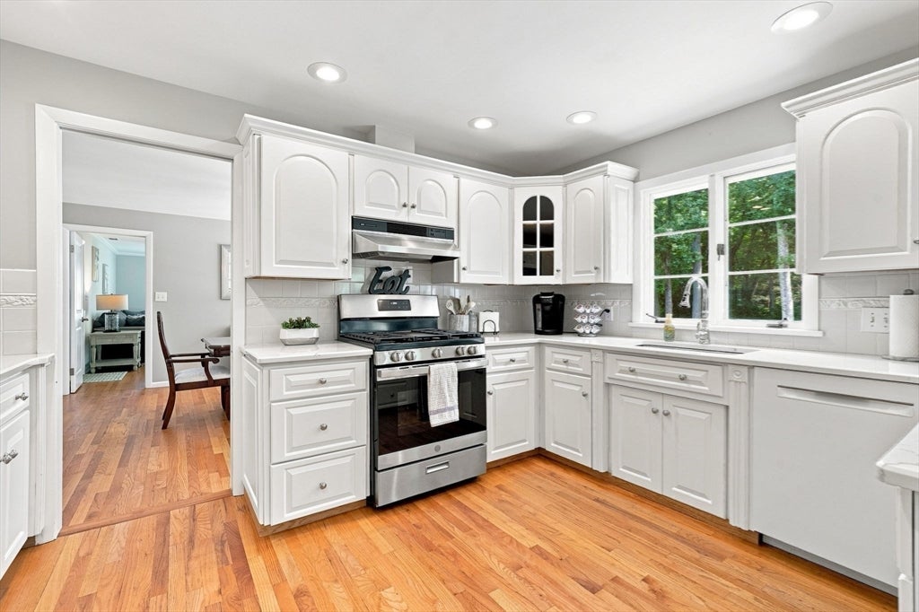131 Prynnwood Rd, Longmeadow, MA, 131 Prynnwood Rd, Longmeadow, MA Photo #10