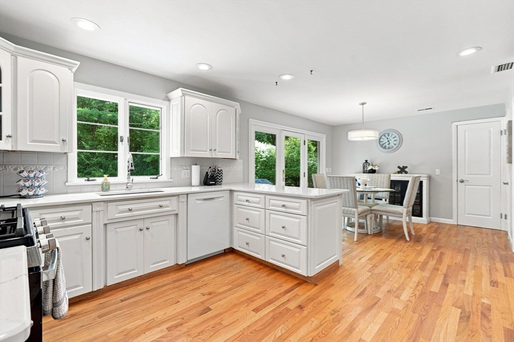 131 Prynnwood Rd, Longmeadow, MA, 131 Prynnwood Rd, Longmeadow, MA Photo #11