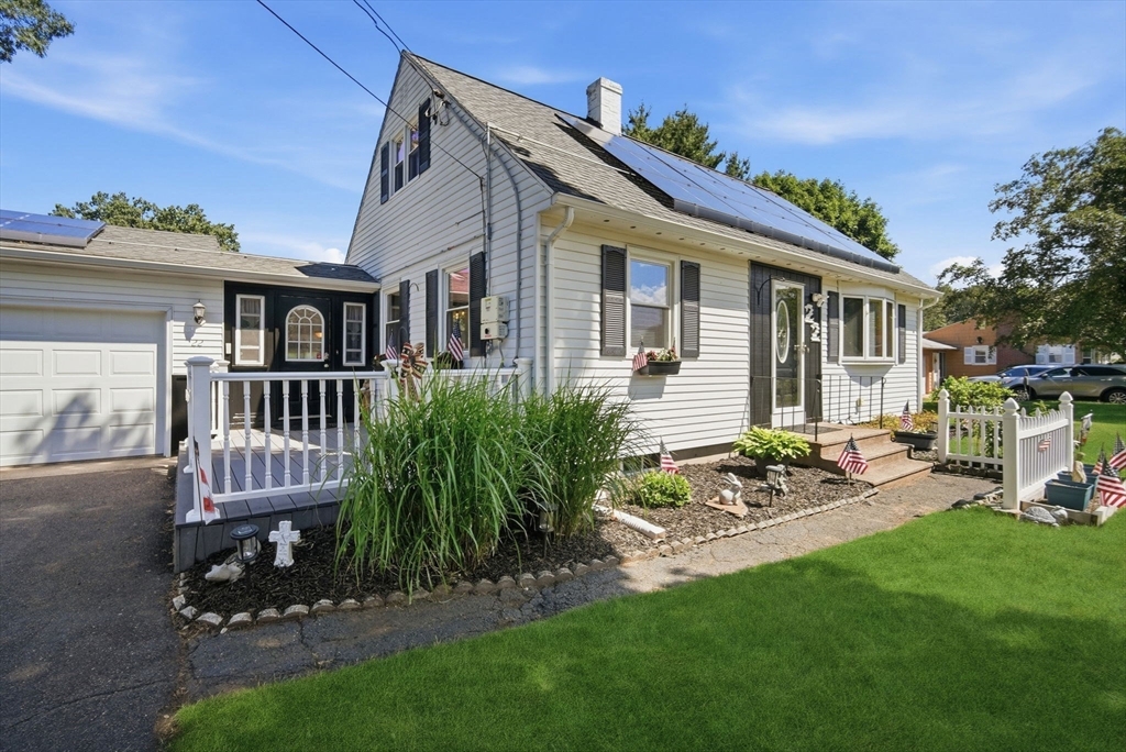 22 Coronet Cir